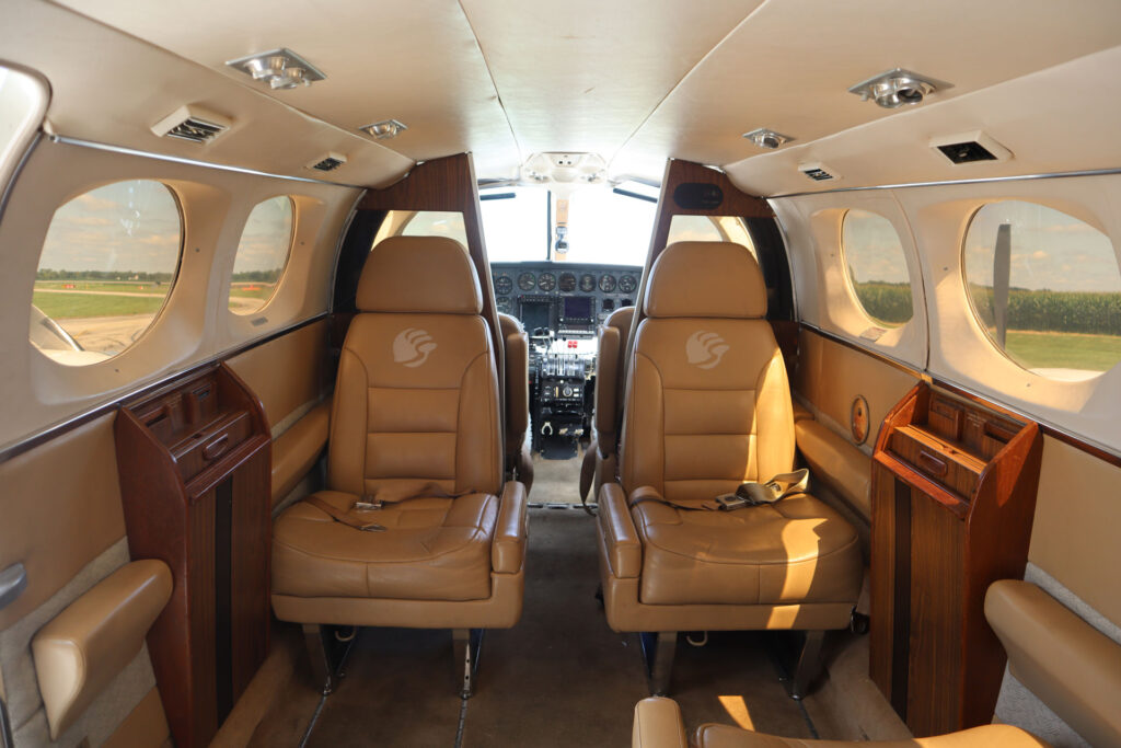 N2689G_4456